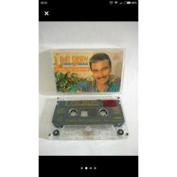 Kaset Ümit Besen yağmur var gözlerinde albümü. Orijinal. Sorunsuz çalışıyor.