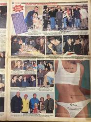 HAFTASONU GAZETESİ DOĞUM GÜNÜ HEDİYESİ - 5 OCAK 2000 - SAYI: 1 - TAM TAKIM 16 SAYFADIR -Mehmet Ali Erbil - Nefise Karatay - Derya Tuna - Özlem Özakova - Ahmet Kadıbeşegil - Hülya Avşar - Serdar Erene - Sertab Erener - İsmet Ağb - Cenk Tunalı - Attilay Kandemir - Koç Kocaoğlu - Tarkan - Ebru Yaşar - Bülent Ersoy - Seda Sayan - Zerrin Özer - Hande Ataizi - Cem Davran - Suat Eris - Mehmet Ali Birand - Nükhet Duru - Nilüfer - Deniz Seki - Yonca Evcimik - Sibel Can - Ajda Pekkan - Muazzez Ersoy - Serpil Çakmaklı - Müjdat Gezen - Haldun Dormen - Sibel Turnagöl - Hakan Ural - Bülent Kayabaş - İbrahim Tatlıses - Altan Erbulak - Ebru Destan - Arzum Onan - Mehmet Aslantuğ - Ayşen Gruda - Hülya Koçyiğit - Mükerrem Ağabey - Engin Civan - Müge Anlı - Fatih Ürek - Gülben Ergen - Nalan - Rafet El Roman - Aşkın Nur Yengi - Çiğdem Tunç - Esin Engin - Ajlan Büyükburç - Erdal Çelik - Mehmet Toprak - Şükran Toprak - Muzaffer Kuşhan - Levent Kızıl - Nilüfer Kızıl - Halit Toprak - Nalan Toprak - Ayfer Topra