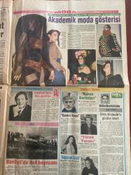 HAFTANIN SESİ GAZETESİ DOĞUM GÜNÜ HEDİYESİ - 3 NİSAN 1992 - SAYI: 14 - TAM TAKIM 12 SAYFADIR -Ajda Pekkan - Ahu Tuğba - Gönül Yazar - Muazzez Abacı - Emel Sayın - İbrahim Tatlıses - Hüseyin İnan - Kemal Kaç - Garry Garip - Melih Cevdet - Ayten Gökçer - Metin Oktay - Ayşen Gruda - Sibel Tüzün - Fatih Erkoç - Nilüfer - Fikret Kızılok - Melih Cevdet - Neslihan Sabancı - Güler Sabancı - Halis Ayyıldız - Pervin Balcı - Rüçhan Adlı - Mihrunisa Tercan Yaramancı - Nihal Tüfekçi - Müjgan Murova - Hande Aytar - Hale Ayyıldız - Leman Sam - Tezcan Yaramancı - Fatih Andı - Tülin Mingiroğlu - Nurhan Şoray - Şakir Eczacıbaşı - Leyla Mansur Türk - Figen Garib - Canan Sabuncu - Sema Tarık - Muammer Türk - Ayşegül Aybar - Tayyip Rıfkıoğlu - Nuran İnal - Oya Nayir - Serap Tümer - Şükriye Ertuğrul - Birsen Kılıç - Fatma Akçora - Gülten Karataş - Hatice Altı - Selim Soykan - Ajda bu filmi yakmak istedi - Devler kapıştı - Felakete eğlenceli destek - İbo’ya sanatçı desteği - Kadın çiçek açtı - Meclis de film