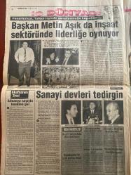 HAFTANIN SESİ GAZETESİ DOĞUM GÜNÜ HEDİYESİ - 3 NİSAN 1992 - SAYI: 14 - TAM TAKIM 12 SAYFADIR -Ajda Pekkan - Ahu Tuğba - Gönül Yazar - Muazzez Abacı - Emel Sayın - İbrahim Tatlıses - Hüseyin İnan - Kemal Kaç - Garry Garip - Melih Cevdet - Ayten Gökçer - Metin Oktay - Ayşen Gruda - Sibel Tüzün - Fatih Erkoç - Nilüfer - Fikret Kızılok - Melih Cevdet - Neslihan Sabancı - Güler Sabancı - Halis Ayyıldız - Pervin Balcı - Rüçhan Adlı - Mihrunisa Tercan Yaramancı - Nihal Tüfekçi - Müjgan Murova - Hande Aytar - Hale Ayyıldız - Leman Sam - Tezcan Yaramancı - Fatih Andı - Tülin Mingiroğlu - Nurhan Şoray - Şakir Eczacıbaşı - Leyla Mansur Türk - Figen Garib - Canan Sabuncu - Sema Tarık - Muammer Türk - Ayşegül Aybar - Tayyip Rıfkıoğlu - Nuran İnal - Oya Nayir - Serap Tümer - Şükriye Ertuğrul - Birsen Kılıç - Fatma Akçora - Gülten Karataş - Hatice Altı - Selim Soykan - Ajda bu filmi yakmak istedi - Devler kapıştı - Felakete eğlenceli destek - İbo’ya sanatçı desteği - Kadın çiçek açtı - Meclis de film