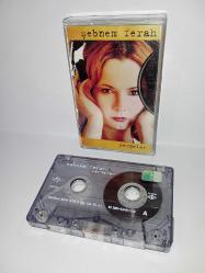 Kaset Şebnem Ferah perdeler albümü. Orijinal. Universal 2001 baskı. Sorunsuz çalışıyor. Koleksiyonluk