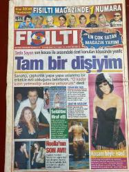 FISILTI GAZETESİ DOĞUM GÜNÜ HEDİYESİ - 13 - 19 EKİM 2004 - SAYI: 13 - TAM TAKIM 24 SAYFADIR -Bilal Özcan - Müslüm Gürses - Gönül Yazar - Muazzez Abacı - Yılmaz Morgül - Tülin - Perihan Savaş - Caner - Tolga Yüce - Tülay Yeşilmen - Mustafa Topaloğlu - Seda Sayan - Gökhan Şükür - Noella - Ali Sunal - Irmak Ünal - Alp Kırşan - Azra Akın - Kıvanç Tatlıtuğ - Şebnem Özuzcan - Yaşar Alptekin - Yeşim Salkım - Nurgül Yeşilçay - Mahir Akpınar - Okan Bayülgen - Kıraç - Serdar Ortaç - Şebnem Ferah - Burak Kut - Nilüfer - Sezen Aksu - Yıldız Tilbe - Hülya Avşar - Burcu Esmersoy - Tuğçe Kazaz - Özge Ulusoy - Hande Ataizi - Arzum Onan - Sibel Can - Ceyda Düvenci - Emrah - Muazzez Abacı  Tam bir dişiyim - Seda Sayan son kocası ile arasındaki özel konuları köşesinde yazdı - Cesur bir yazı - Zeki ve güzelim - Kocam böyle istedi - Selülitini itiraf etti - Noella’nın son avı - Halimden derdimden kimse anlamıyor - Bu numaralar artık eski arkadaşlar - Evi insanın dostu sırdaşıdır - Minik Kıraç’ın cevabı - H