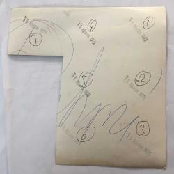 KLASİK TÜRK MÜZİĞİ SANATÇISI ve BESTECİ YILDIRIM GÜRSES'İN ORİJİNAL FOTOĞRAFI - 18 x 12 cm EBADINDA - YILDIRIM GÜRSES'İN SAHNE ALDIĞI MEKANDA ÇEKİLMİŞ 7 FARKLI KARE TEK FOTOĞRAFTA. HER BİR KARE 5 x 5 cm EBADINDADIR, 1971