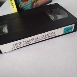 Yılmaz Güney 2 adet VHS Film Kaseti
