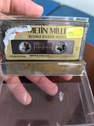 Metin Milli - Benimle Evlenir Misin (İkinci El) Kaset