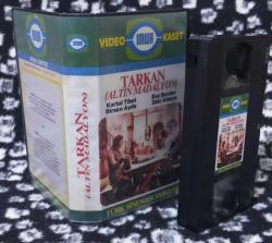 TARKAN ALTIN MADALYON 1972 SANSÜRSÜZ 1 SAAT 24 DAKİKA TELESİNE VHS