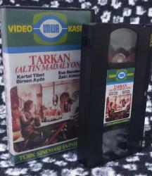 TARKAN ALTIN MADALYON 1972 SANSÜRSÜZ 1 SAAT 24 DAKİKA TELESİNE VHS
