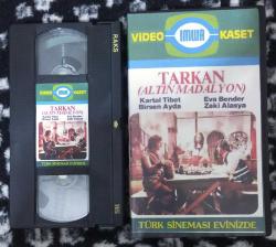 TARKAN ALTIN MADALYON 1972 SANSÜRSÜZ 1 SAAT 24 DAKİKA TELESİNE VHS
