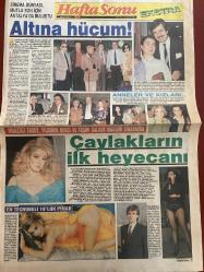 HAFTASONU GAZETESİ DOĞUM GÜNÜ HEDİYESİ - 15 KASIM 1991 - SAYI: 46 - 8 SAYFADIR -Muazzez Ersoy-Yıldırım Bekçi-Yeşim Salkım-Pınar Eliçe-Ahmet Karaman-Nurdan Torun-Ahu Tuğba-Melike Demirağ-Mehmet Kuşan-Ali Sayar-Canan Mutluer-Hülya Avşar-Fedon-Hayko-Müjde Ar-Gönül Yazar-Nigar Uluer-Ayten Gökçer-Naciye Sancak-Meral Konrat-Mesude Zihni Okyay-Cüneyt Kurt-Sirap Özöğlen-Murat Paşalı-Saadet Şenel-Feryal Yurdaer-Ceylan Yurdaer-Lale De Marchi-Leyla Aktay-Nermin Gölgeç-Sadık Gölgeç-Banu Yaşar-Servran Yaşar-Demir Karos-Nalan Ak-Oğuz Atay-Sıyket Çileli-Bennu Sınay-Müge Karakanbaz-Nurhan Musaoğlu-Aşkın Budak-Beral Demiray-Levent Ergin-Biles Yalçın-Arzu Akçaylı-Nilüfer Mustecapoğlu-Funda Sönmez-Berna Başaran-Mahir Edali-Layis Toru-Sükran Atılgan-Serhan Yaşar-Mine Turgay-Leman Şahin-Mert Şahin-Evren Roydaş-Ali Met-Rüya Kıvrak-Rıfat Balcı-Suna Çetin-Leyla Altan-Nico Maksemin-Yılmaz Sanlı-Neyla Sanlı-Figen Mirkelam-Bülent Bilir-Turgay Erkin-Engin Erkin-Nursan Göknel-Ebru Göknel-Alev Özsezgin-Gülay Dolu-F