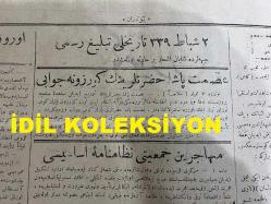 Osmanlıca Yeni Turan Gazetesi, Orijinal Dönem Basım - 4 Şubat 1923 - Sayı: 80 - Hicri: 17 Cemaziyelahir 1341 - Rumi: 4 Şubat 1339 - Gazi Reisimizin Bu Gece Balıkesir'e Müteveccihen Hareket Buyurmak Tasavvurundalar. Bu Babda Henüz Kat'i Karar Mevcut Değildir - Lord Kürzon'un Kat'i Ricatlerinden Muahedename Bir Ültimatom Değildir - Midilli Adası'nda Günde Elli Şehit, Sefiller Midilli Müslümanlarını İmhaya Başladılar - İsmet Paşa Mühlet İstemiş Olduğu Halde Teshilen Feragat Eylemiştir - Gazi Reisimiz Cuma Günü Beş Bin İzmirli İle Musahabede Bulunmuşlardır. Halkın Suallerine Büyük Bir Alaka İle Yedi Saat Cevap Vermişlerdir. Büyük Mustafa Kemal Hürriyet-i Hakikiye Aşık Halkın Bizzat Kendisidir. Gazi Paşamızın Cuma Günü İrad Buyurdukları Hitabe 9,5 Saat Kadar Bir Müddet Devam İle 286 Sahife Kadar Beyanı İhtiva Eylediğinden Hülasatü'l-hülasa Olarak Paşamızın Sorulan Suallere Verdikleri Cevapları Derc Eylemekte Muztar Kalıyoruz - İsmet Paşa Hazretlerinin Kürzon'a Cevabı