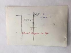 TÜRK HALK MÜZİĞİ SANATÇISI AHMET SEZGİN'İN ORİJİNAL FOTOĞRAFI - 18 x 12 cm EBADINDA - AHMET SEZGİN EŞİ MİNE SEZGİN'LE BİRLİKTE UÇAKTA SEYAHAT EDERKEN ÇEKİLMİŞ BİR HATIRA FOTOĞRAFI