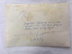 TÜRK HALK MÜZİĞİ SANATÇISI AHMET SEZGİN'İN ORİJİNAL BÜYÜK BOY 2'Lİ FOTOĞRAF SETİ - 24 x 18 cm ve 24 x 16 cm EBADINDA - AHMET SEZGİN GÖLETİN YANINDAKİ KEDİYİ SEVERKEN ve AĞAÇ DALINI TUTUP POZ VERİRKEN ÇEKİLMİŞ NET KALİTEDE 2 FARKLI FOTOĞRAF (ÇETİN ŞENCAN)... ÖZEL ARŞİV