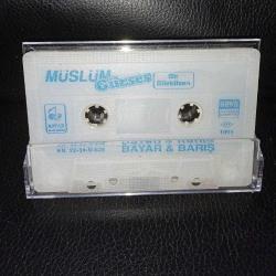 Kaset Müslüm Gürses Bir Bilebilsen albümü. Orijinal. Kartoneti yok, baştan sona dinlendi sorunsuz çalışıyor