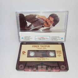 Kaset Ferdi Tayfur haram oldu albümü. Dönem Kağıt Baskı. Kaset, kartonet, kayıt orijinal ve tertemizdir