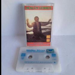 Kaset Müslüm Gürses isyankar dertliler meyhanesi albümü. Orijinal. 1986 kemik baskı. Sorunsuz çalışıyor. Koleksiyonluk