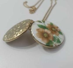 Retro Altın Kaplama Guilloche Mineli Locket Resimlik Kolye