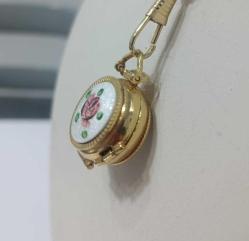 Retro Altın Kaplama Çift Taraflı Guilloche Mineli 4 Resimlik Locket Kolye