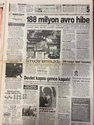 ŞOK GAZETESİ DOĞUM GÜNÜ HEDİYESİ - 20 HAZİRAN 2005 - TAM TAKIM 12 SAYFADIR -Sezer Öztürk-Harley Turan-Selin Altın-Cem Yılmaz-Angelina Jolie-Lennart Johansson-Elçin Hatipoğlu-Sylvia Lopez-Hamit Altıntop-Luis Figo-Aziz Yıldırım-Michael Owen-Cihat Arslan-Serkan Balcı-Sabri Aksu-Gamze Özçelik-Seren Serengil-Ozan Kaçmaz-Özlem Ertem-Ebru Gündeş-Laz Ziya-Şebnem Dönmez-Sibel Can-Vuslat Aksoy-Gülben Ergen-Ajda Pekkan-Sezen Aksu-Gizem Altınbaş-Gamze Özçelik-Renée Zellweger-Angelina Jolie Altın tahtta evlendiler-Şanlıurfa’da kral düğünü-Yoksul ailelere 1.1 katrilyon yardım-Ailece ÖSS’ye girdiler-Devlet kapılarını gençlere kapattı-Adapazarı’nda vahşet-Tembelliğin 10 altın kuralı-Sevgilisi Angelina’ya 10 üzerinden 2 verdi-Savaşa karşı çıplak protesto-Bize bakacağınıza Playboy dergisi alın-Elçinin kızından bayraklı defile-Papazlar azıttı-Ordu uyumadı-‘Sezer’yen-Bombardıman başlıyor-Figo Aslan olacak-Arap saçı-Kuzu gibi oldu-Yılın sürpriz aşkı-İki kızın da babası-Keloğlan görücüye çıktı-Vuslat seneye