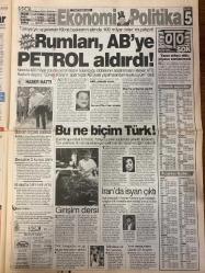 ŞOK GAZETESİ DOĞUM GÜNÜ HEDİYESİ - 7 AĞUSTOS 2005 - TAM TAKIM 12 SAYFADIR -Cemil Çiçek-Ahmet Ertegün-Ece Uslu-Seda Sayan-Nurettin Hasman-Arif Verimli-Beyonce-Michael Jackson-Eddie Murphy-Nicole Mitchell-Turgay Yıldızlı-Petek Dinçöz-Can Tanrıyar-Nihat Doğan-Şebnem Dönmez-Tuğçe Kazaz-Hasan Kıral-Gamze Şener-Kadir Has-Kenan Erçetingöz-Ziya Doğan-Sergen Yalçın-Turan Bayram-Ayşe Akyurek-Kadir Şekerli-Yavuz Turgul Gelinle damadı elektrik çarptı-Fenerbahçe kolay çözülen bulmaca-Sergen Paşa canım feda sana-Cemil Çiçek’ten Özkök’e yanıt-Derin devletten bosun korkmuşuz-Maliye 80 lüks aracın peşinde-Nurettin Hasman eğlencede yakalandı-+6.5 milyarı veren Ece’yi öpebilecek-Genç aşkı Seda’yı çocuk gibi yaptı-‘Donla yüzen’e iyi davranın-Müslim Burger-Büyük risk-100 yıl yaşamak artık elinizde-Memede yeni gelişme-Meyve tadında bikiniler revaçta-12 yıllık eş Eddie Murphy’yi boşuyor-Futbol sahalarından devlet başkanlığına-Beyonce’nin otel sözleşmesi-Ağustos ayında kar keyfi yaptılar-Aslan’dan sıkıntılı m