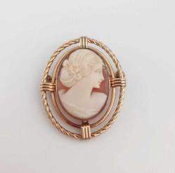 Antika Altın Kaplama Hakiki Shell Cameo Kolye Ucu Broş