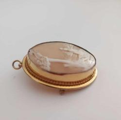 Antika Victorian Altın Kaplama Hakiki Shell Cameo Kolye Ucu Broş