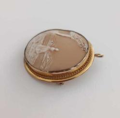 Antika Victorian Altın Kaplama Hakiki Shell Cameo Kolye Ucu Broş
