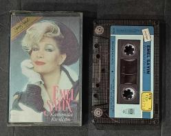 EMEL SAYIN * ÜZÜLDÜĞÜN ŞEYE BAK * KASET (AÇIKLAMAYA BAKINIZ!!)