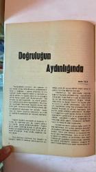 GÜNÜN KADINI AYLIK KADIN MECMUASI DERGİSİ - EYLÜL 1979 — SAYI: 130  PERİHAN URAL - M. RIDVAN BÜYÜKKÖK - AIYUE MACAY - MUAZZEZ ÜNALAN - SUMRU ANLAR - SEVİM TÜZÜNALP - MELİH ÖZER - İLTER VEZİROĞLU - M. ALİ AKPINAR - ERAY TANIR - N. AHMET BANOĞLU - İSA KAYACAN - HALİT ÇELİKOĞLU - NİLSU SÖNMEZ - MAHMUT ANLAR  KIYAFET KANUNU VE ATATÜRK İLKELERİ - OKULLAR AÇILIRKEN - EVLİLİKTE BAĞLILIK - ÇALIŞAN TÜRK KADINLARI - AYDAN AYA - ÜZÜNTÜ İNSANIN EN BÜYÜK DÜŞMANI - DOĞRULUĞUN AYDINLIĞINDA - BAYRAM VE KIZILAY - TAM TAKIM EKSİKSİZ  34 SAYFA
