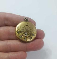 Antika  Victorian Altın Dolgu ( Gold Filled)  Şeffaf ve kırmızı Paste Taşlı  Locket Resimlik Kolye Ucu