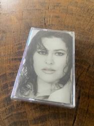 HÜLYA AVŞAR - DOST MUSUN DÜŞMAN MISIN - KASET (JELATİNİNDE)