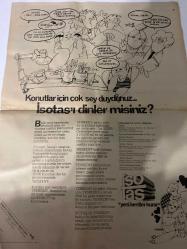 TERCÜMAN GAZETESİ - 23 EYLÜL 1979 - SADECE 2 SAYFADIR -Tuncer Özmahmut Çinlilerin günlük yiyecek alımları ancak tadımlık oluyor-Un şeker yağ karne ile satılıyor-Ev kiraları ayda 3-10 yuan-Karne de var kuyruk da-Hayat orada da pahalılaşıyor-Çin’de bir tablo-Tadımlık-Çinli mi maaş alıyor?-Ankara’da olup bitenler-Bakan ile muhtar-Formüller-Aman kaza olmasın-İsotaş’ı dinler misiniz?-Konutlar için çok şey duydunuz… İsotaş’ı dinler misiniz?-Yeni kent yeni hayat sloganıyla 15.000 konutluk dev proje-Çinli otomobil sevdasına çekiyor Karikatür:İsotaş reklam karikatürü-Çizer:imzasız