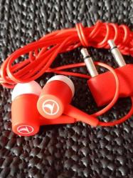 THY LOGOLU, UÇAK TİPİ, ÇİFT GİRİŞLİ KULAKLIK. KOLEKSİYONLUK. SIFIR KULLANILMAMIŞ.