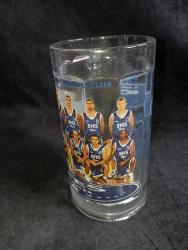 Efes Pilsen kulplu bira bardağı.0.7 lt 2002-3 döneme basketbol sampiyon takimi