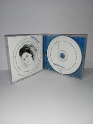 Cd Deniz Arcak kıpır kıpır albümü. Orijinal. Dinlemeyi etkilemeyen çizikler var. Sorunsuz çalışıyor.