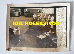 KIBRIS BARIŞ HAREKATI'NDAN ORİJİNAL AJANS-BASIN FOTOĞRAFI (KAĞIT BASKI)- 20 x 15 cm EBADINDA - CENEVRE'DEKİ GÖRÜŞMELERDEN, 26 TEMMUZ 1974 - AÇIKLAMAYI OKUYUNUZ)