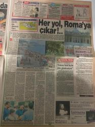 SAKLAMBAÇ GAZETESİ DOĞUM GÜNÜ HEDİYESİ - 11 EKİM 1990 - SADECE 4 SAYFADIR -Seren Serengil - Hakan Ural - Nesrin Topkapı - Müjdat Gezen - Süleyman Öztürk - Hüner Coşkuner - David Hasselhoff - Brandon Call - Sevtap Parman - Şemsi İnkaya - Güzin Abla - Bruce Willis - Nurten Sözen - Faruk Geç - Orhan Ünal - Yakup Kamer - En güzel çingene - Müjdat Gezen: Her gece politikacıyı oynuyorum - Hüner’in şeytanı - Yavrunuz yuvada mutlu olmalı - Mantar pilav - Mini küvetle masaj keyfi - Vücut magnez yumsuz yapamaz - Her yol Roma’ya çıkar - Sahil Güvenlik’in 14’lük yıldızı - Anadolu yollarında - Şemsi İnkaya yakın markajda - Ölüm çemberinde cinayetler zinciri - Gerçek bir yaşam öyküsü - Aşk Fırtınası - Zeynep - Tak-Tak Naci