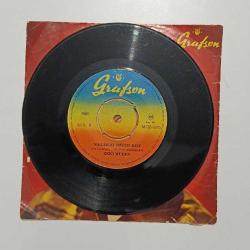 Zeki MÜREN Derbederim - nazar mı değdi bize