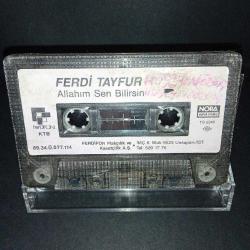 Kaset Ferdi Tayfur Allahım sen bilirsin. Orijinal 1989 Kağıt Baskı. Kartoneti yok. sticker da yıpranma ve yazı var. kaset sorunsuz çalışıyor.