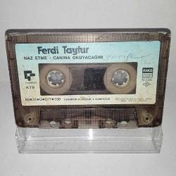Kaset Ferdi Tayfur naz etme canına okuyacağım. Orijinal 1988 kağıt Baskı. kartoneti yok. kaset baştan sona dinlendi sorunsuz çalışıyor.