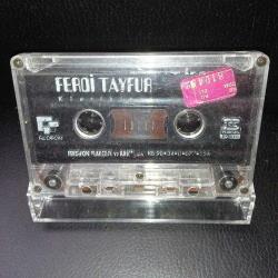 Kaset Ferdi Tayfur klasikleri. Orijinal. kartonet yok. kasette çalışmasına engel olmayan çatlak var. baştan sona dinlendi sorunsuz çalışıyor