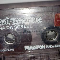 Kaset Ferdi Tayfur Bana da söyle. orijinal kartoneti yok. kondisyon düşük. seste bazı şarkılarda dalgalanma var bu duruma göre alım yapınız