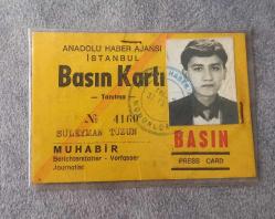 1986 TARİHLİ SARI BASIN KARTI.  KONDİSYON YÜKSEK KOLEKSİYONLUK NADİR