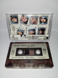 Kaset Yeni Türkü vira vira albümü. Orijinal 1990 Kağıt Baskı sorunsuz çalışıyor koleksiyonluk