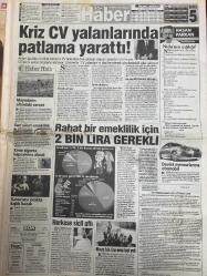 ŞOK GAZETESİ DOĞUM GÜNÜ HEDİYESİ - 25 HAZİRAN 2009 - TAM TAKIM 12 SAYFADIR -Aysun Kayacı-Kama-Serdar Ortaç-Ayşe Arman-Hülya Avşar-Gülsüm Saraçoğlu-Ferda Payla-Hollywood yıldızı Drew Barrymore-Sarah Jessica Parker-Jesse Katz-Freddy Pfister-Gizem-Arda Turan-Gökhan Gönül-Aziz Yıldırım-Adnan Polat-Sarah Jessica Parker-Hilmi Güler-Recep Arslan-Hakan Kutlu-Mustafa Arık-Fırat Albayram-Suat Gökhan-Suat Arslanboğa-Patrona Dua Edin Zammı Unutun-Çifte Rekortmen-Eyvah İstanbul’daki Genelevler Kapatılıyor-Tecavüz Tarikatı 60 Kadını Kirletti-Protestonun Sonu-Fahişelik Tarihi-Tasiyici Anneyle Kızleri Oldu-Zevkin Kitabını Okumaya Başlayın-Güzeller Kemer’e Çıkarma Yaptı-Benim İçin Seks Aşk Demektir-Dövmelerden Korkuyor-Hollywood Yıldızı Gözaltına Alındı-Fırçalı Yorum karikatürü.-kemeri güzeller bastı-kariyeri için öldü-küçük kadınlar dizisi-Nil karaibrahimgil-Alişan-Balkonda çığlık attı fuhuştan yakalandı-Hülya avşar-Başak Can-Kurtları kim yaptı-Kurtlar vadisi dizisi-İbo Şov-Ozan Orhon-Rahat bir emekli