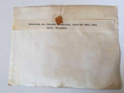 KIBRIS BARIŞ HAREKATI'NIN ORİJİNAL BÜYÜK BOY AJANS-BASIN FOTOĞRAFI - 24 x 18 cm EBADINDA - YUNANİSTAN'I 69-1 HEZİMETE UĞRATTIĞIMIZ UFTA'NIN NAPOLİ GENEL KURUL TOPLANTISI'NDA SALONDAN BİR KARE