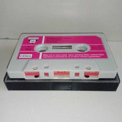 Kaset Ali Seven tövbemi geri aldım albümü. Orijinal. Türküola 1906 Alman baskı. kartoneti yok. baştan sona dinlendi sorunsuz çalışıyor.