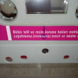Kaset Ali Seven tövbemi geri aldım albümü. Orijinal. Türküola 1906 Alman baskı. kartoneti yok. baştan sona dinlendi sorunsuz çalışıyor.
