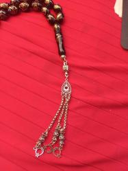 Kuka tespih  imame alpaga mercan ,firuze ve  bronz kakma usta işi tespih uzunluğu imame hariç 30 cm  habbe büyüklüğü 12 mm usta işi