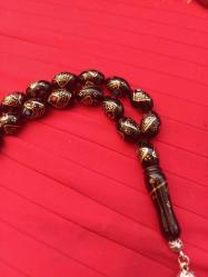 Kuka tespih  imame alpaga mercan ,firuze ve  bronz kakma usta işi tespih uzunluğu imame hariç 30 cm  habbe büyüklüğü 12 mm usta işi