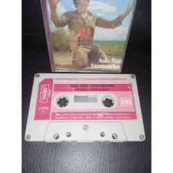 Kaset Orhan Gencebay Aşkı Ben yaratmadım albümü. Orijinal. Türküola 1371 Alman Baskı. Kaset, kartonet, ses orijinal ve temiz. NADİR çıkar. Koleksiyonluk.